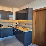بيت للعطل Eve Santa Marina - Sea, Pools, Relax سوزوبول