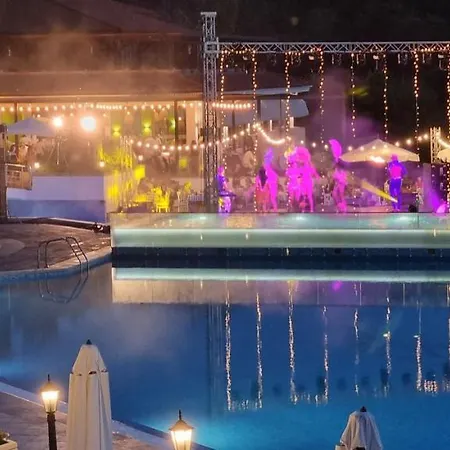 Eve Santa Marina - Sea, Pools, Relax *