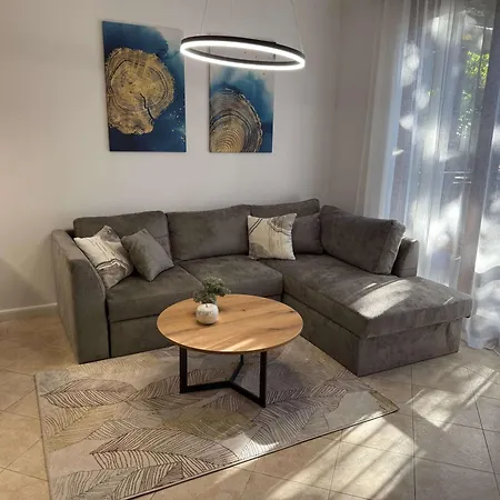 بيت للعطل Eve Santa Marina - Sea, Pools, Relax سوزوبول