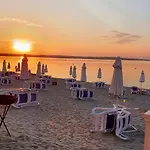 Eve Santa Marina - Sea, Pools, Relax Semesterbostad