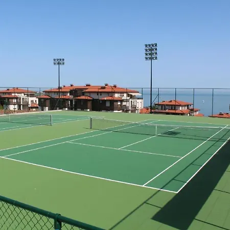 Eve Santa Marina - Sea, Pools, Relax *