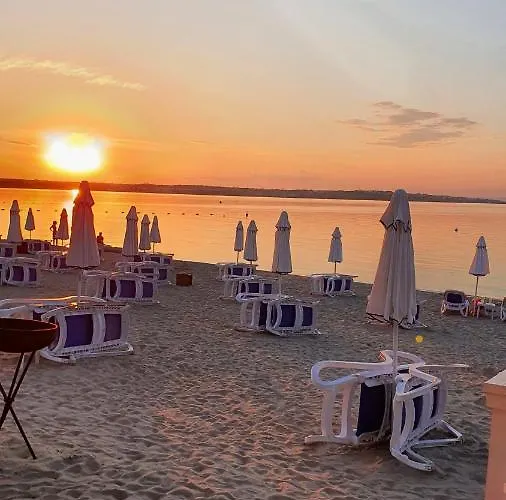 Eve Santa Marina - Sea, Pools, Relax Holiday home