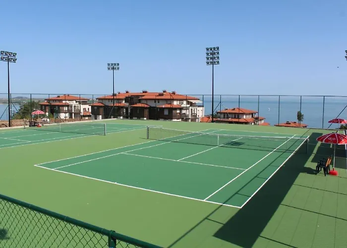 Eve Santa Marina - Sea, Pools, Relax *